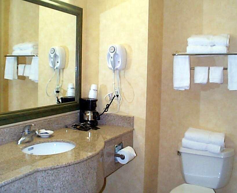 Hampton Inn Stony Creek Экстерьер фото