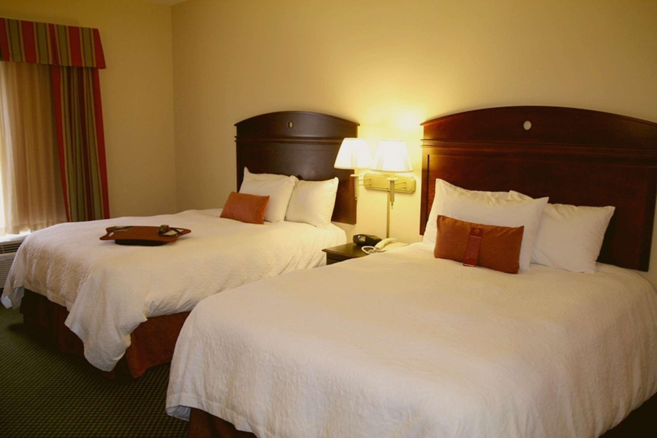 Hampton Inn Stony Creek Экстерьер фото