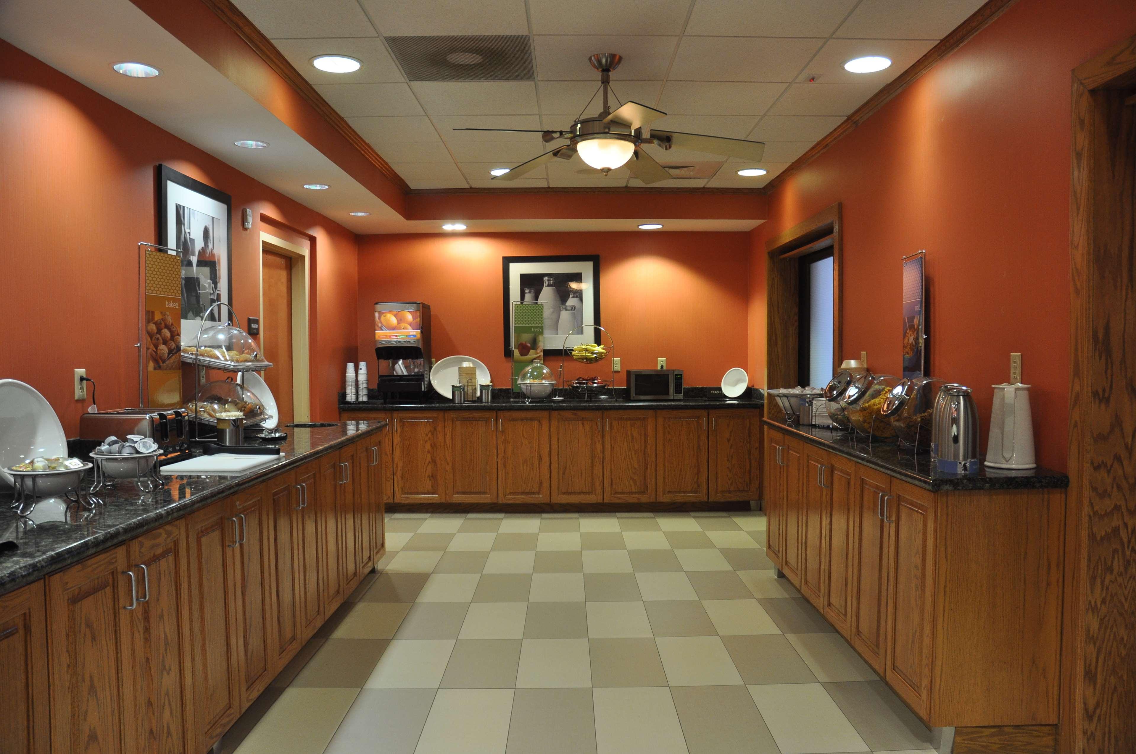 Hampton Inn Stony Creek Экстерьер фото