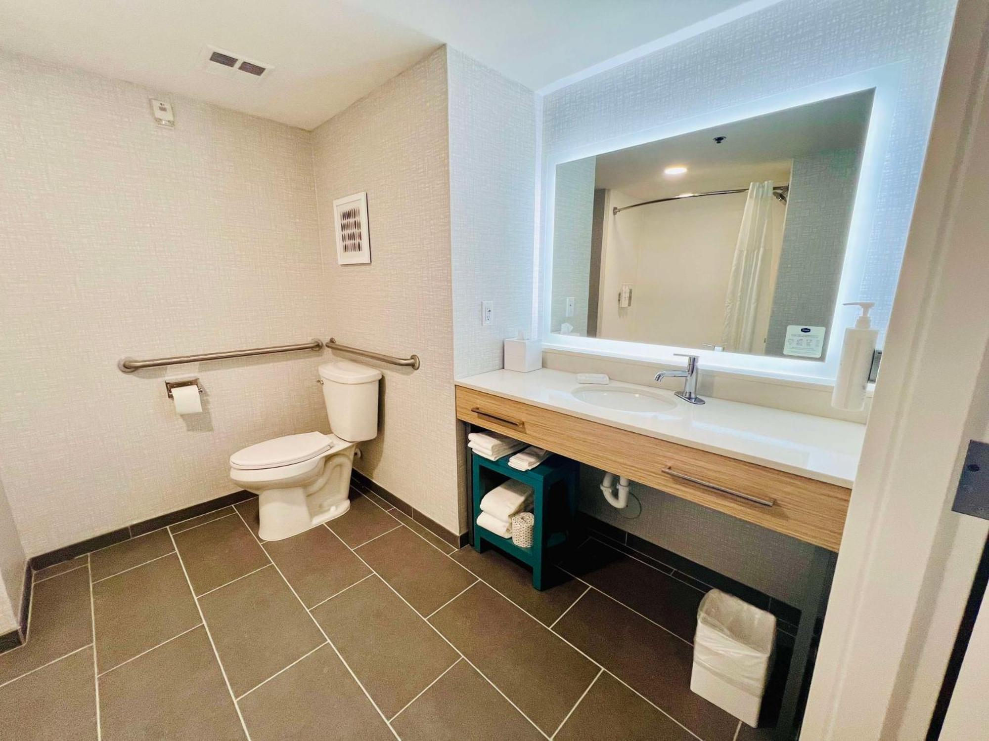 Hampton Inn Stony Creek Экстерьер фото
